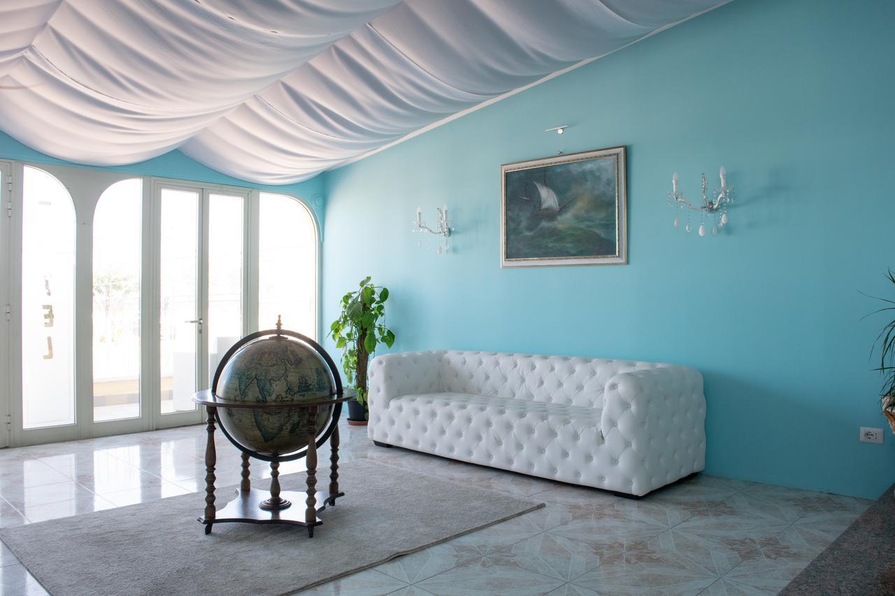 Hotel Porto Azzurro Giardini-Naxos Extérieur photo