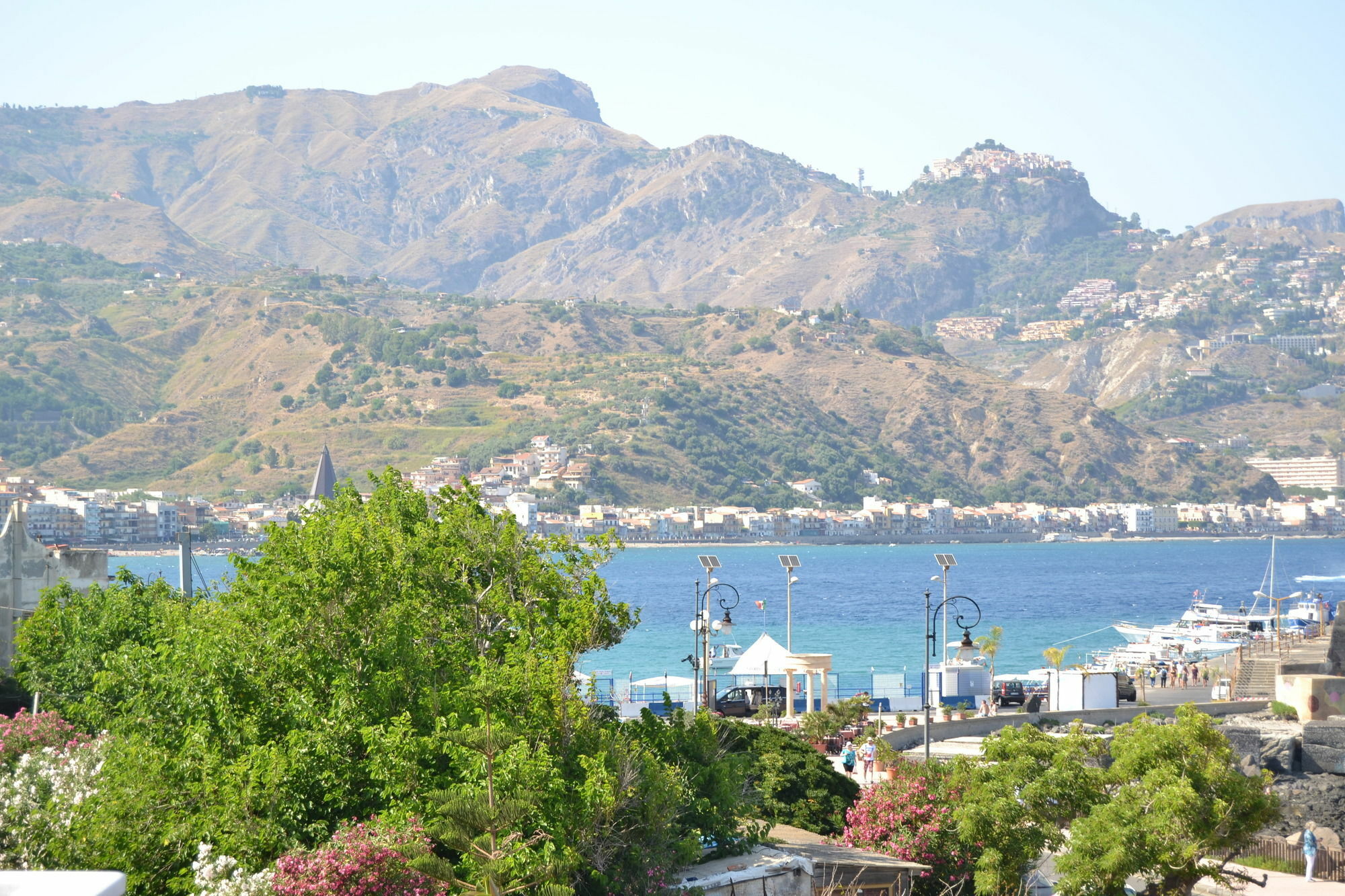 Hotel Porto Azzurro Giardini-Naxos Extérieur photo